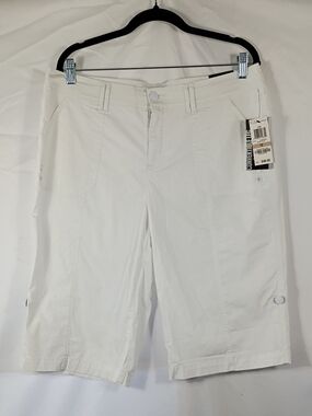 NWT Style & Co Convertible Leg Mid rise Tummy Control Bright White Short Size 12